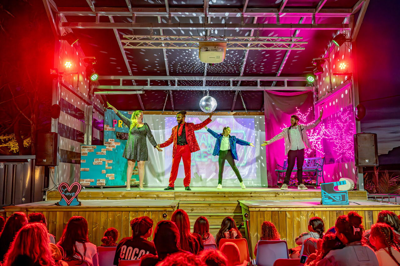 Animation spectacle au camping CAPFUN Arbois du Castellet � LE CASTELLET (83).