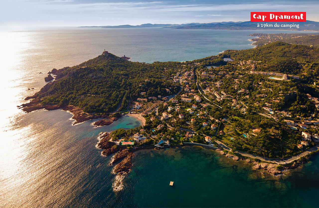 Cap Dramont, site naturel c�tier et village pittoresque � visiter pr�s du camping.