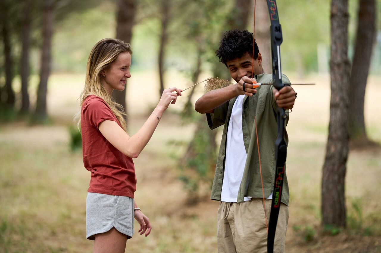 Tir � l'arc pour jeunes au CAPFUN Campo dei Fiori, Rosignano Marittimo (57).