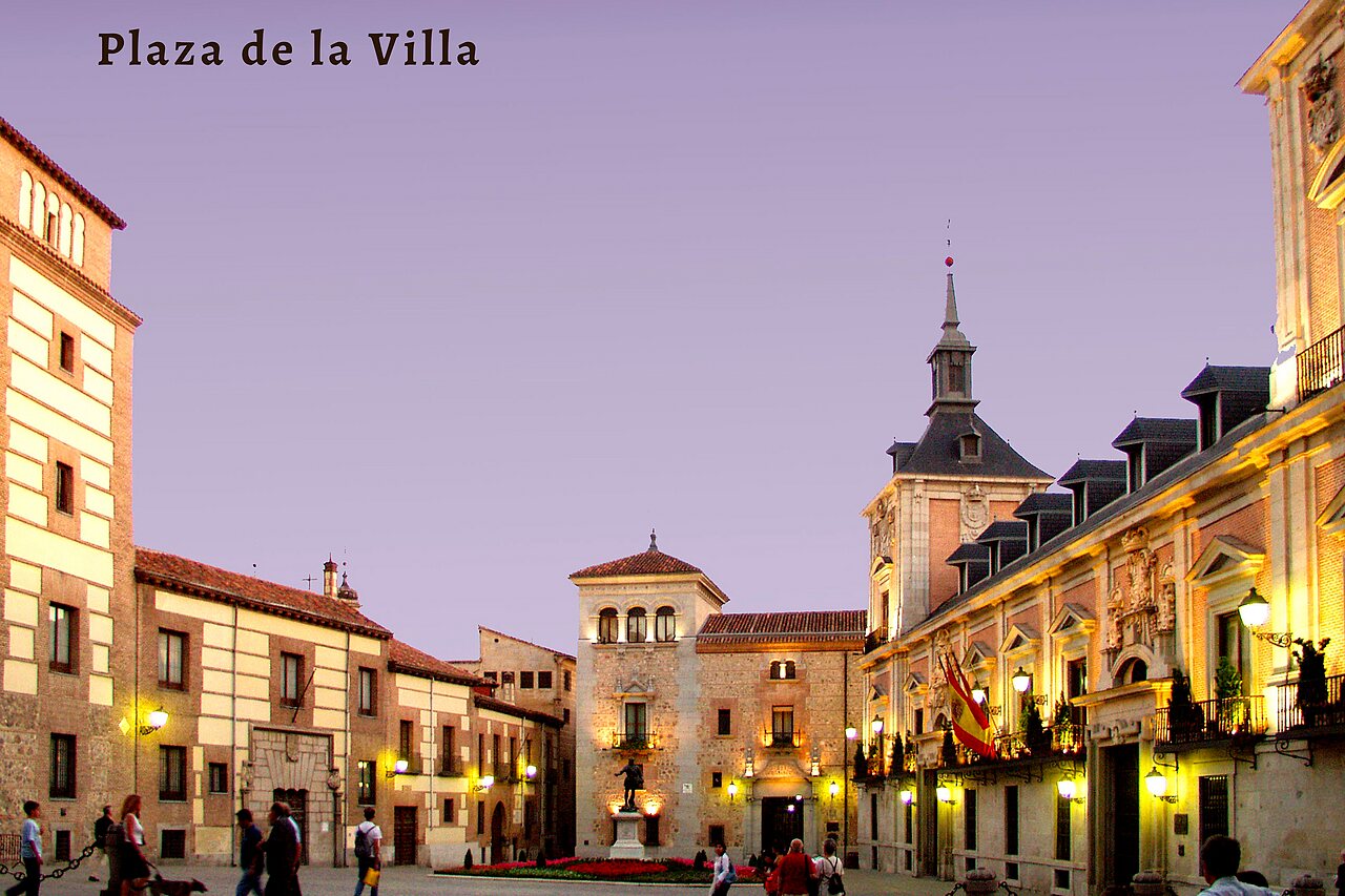 Plaza de la Villa historique � Madrid, Espagne, un lieu � visiter.