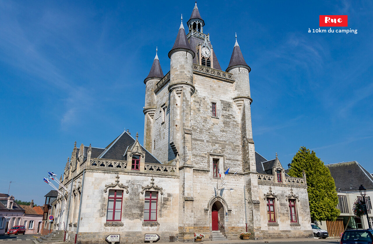 H�tel de Ville de Rue, b�timent historique � visiter pr�s de Quend Plage.