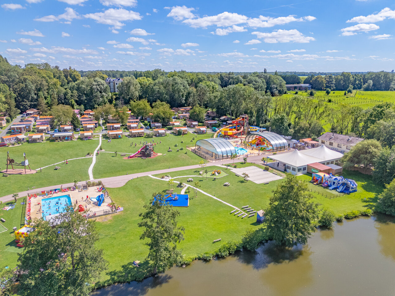 Aerial view water park, pools, mobile homes at CAPFUN Fredland campsite (77).