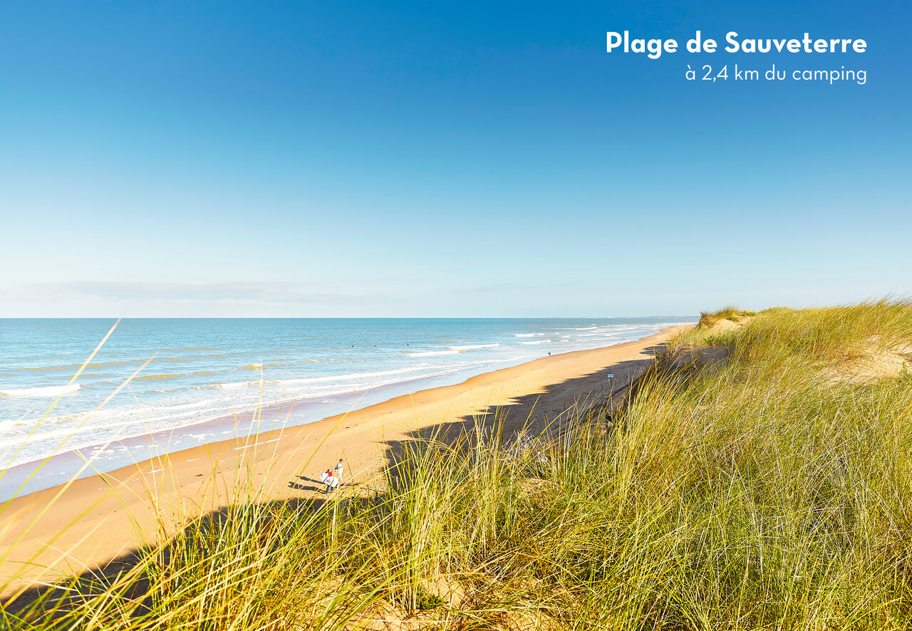 Plage de Sauveterre, une belle plage oc�anique � visiter pr�s du camping.