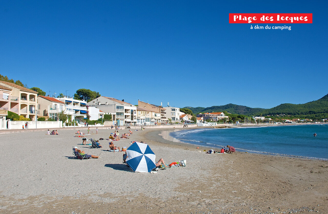 Plage des Lecques, une belle plage de sable et galets pr�s de La Cadi�re d'Azur.