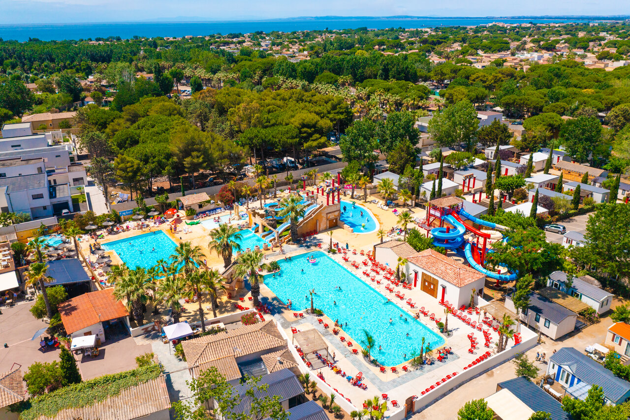 Piscines, toboggans, Mobil-homes au camping CAPFUN Mer et Soleil � Cap d'Agde.