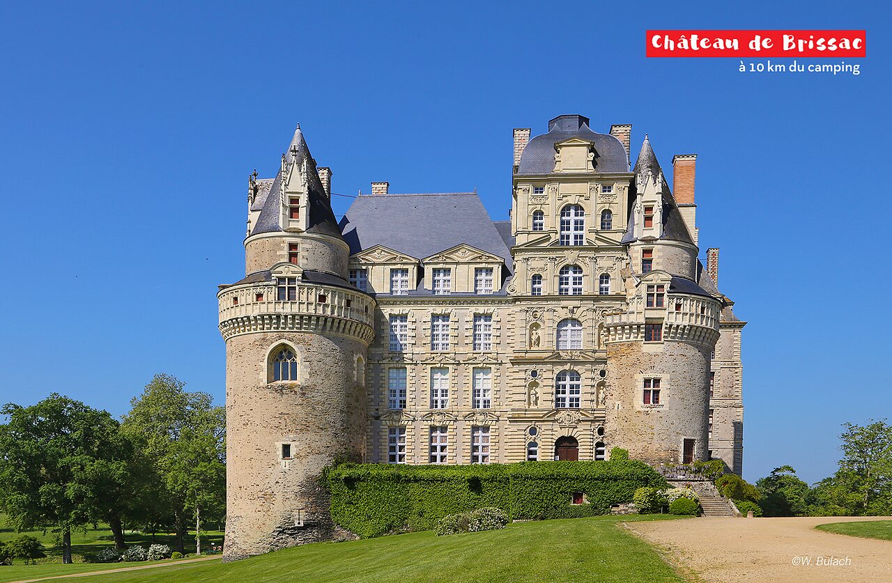 Ch�teau de Brissac, un magnifique monument historique � visiter en Pays de la Loire.