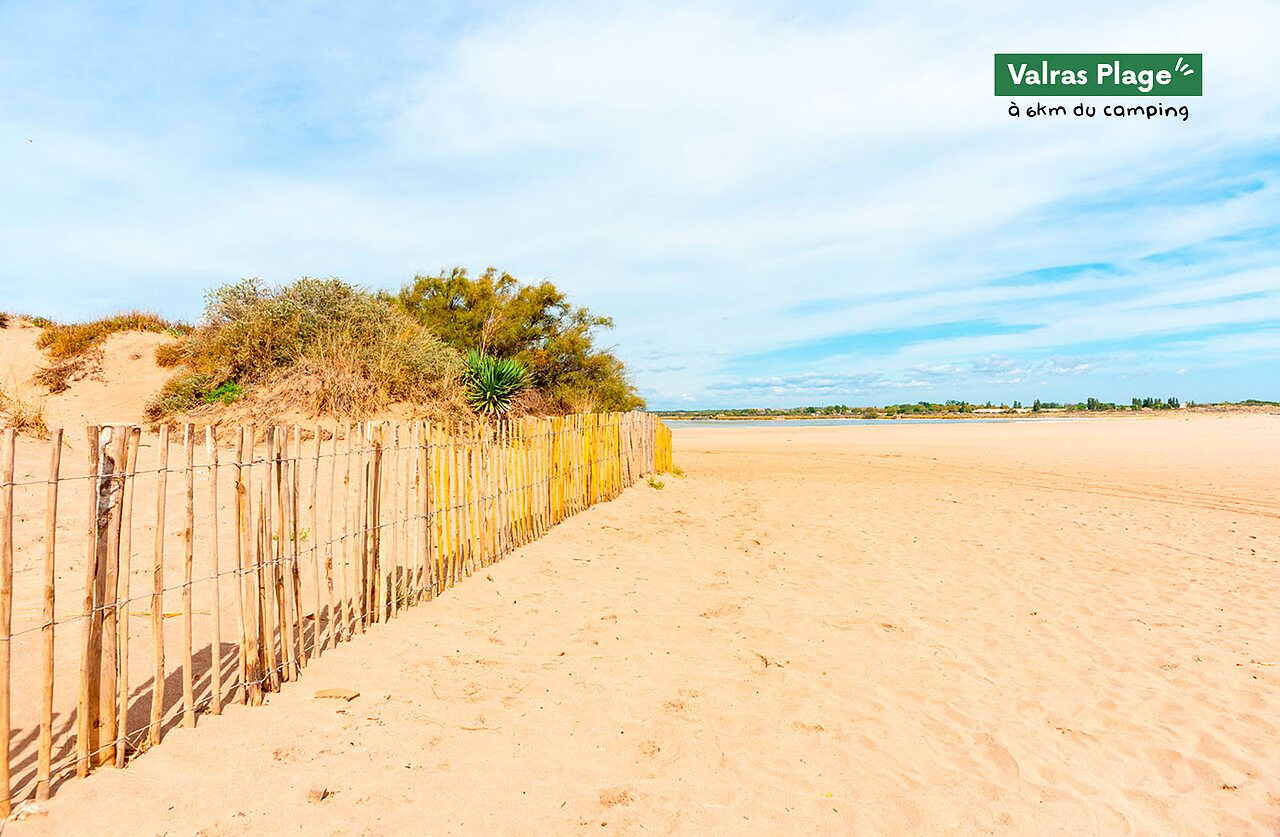 Plage de sable fin et dunes � Valras-Plage, H�rault, � visiter.