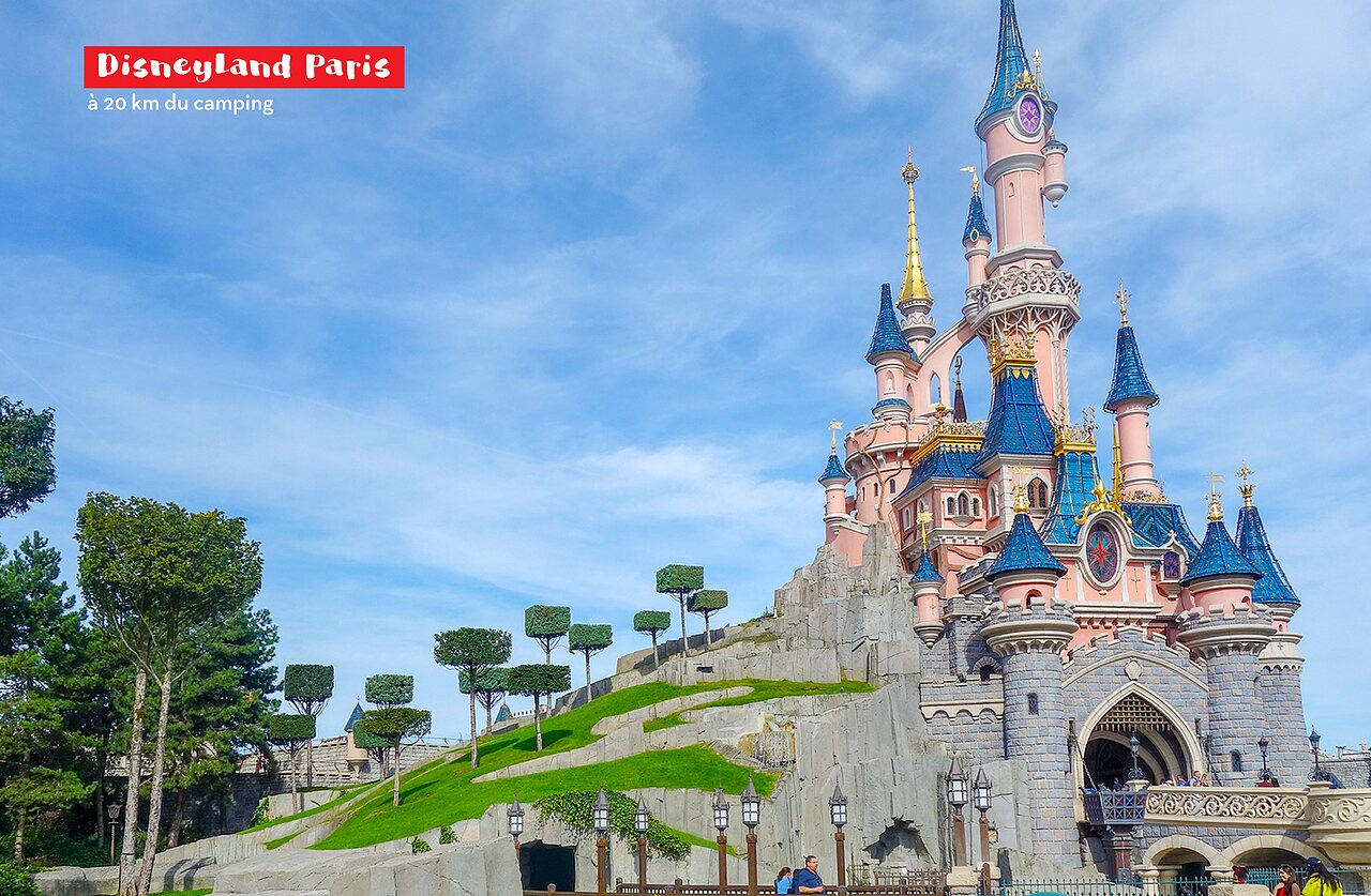 Ch�teau de la Belle au Bois Dormant � Disneyland Paris, Marne-la-Vall�e, pr�s du camping.