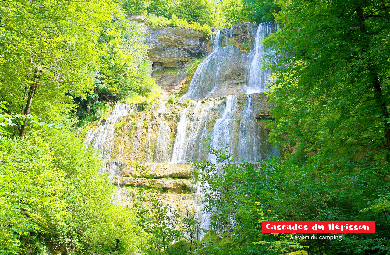 Magnifiques Cascades du H�risson, site naturel exceptionnel � visiter dans le Jura.