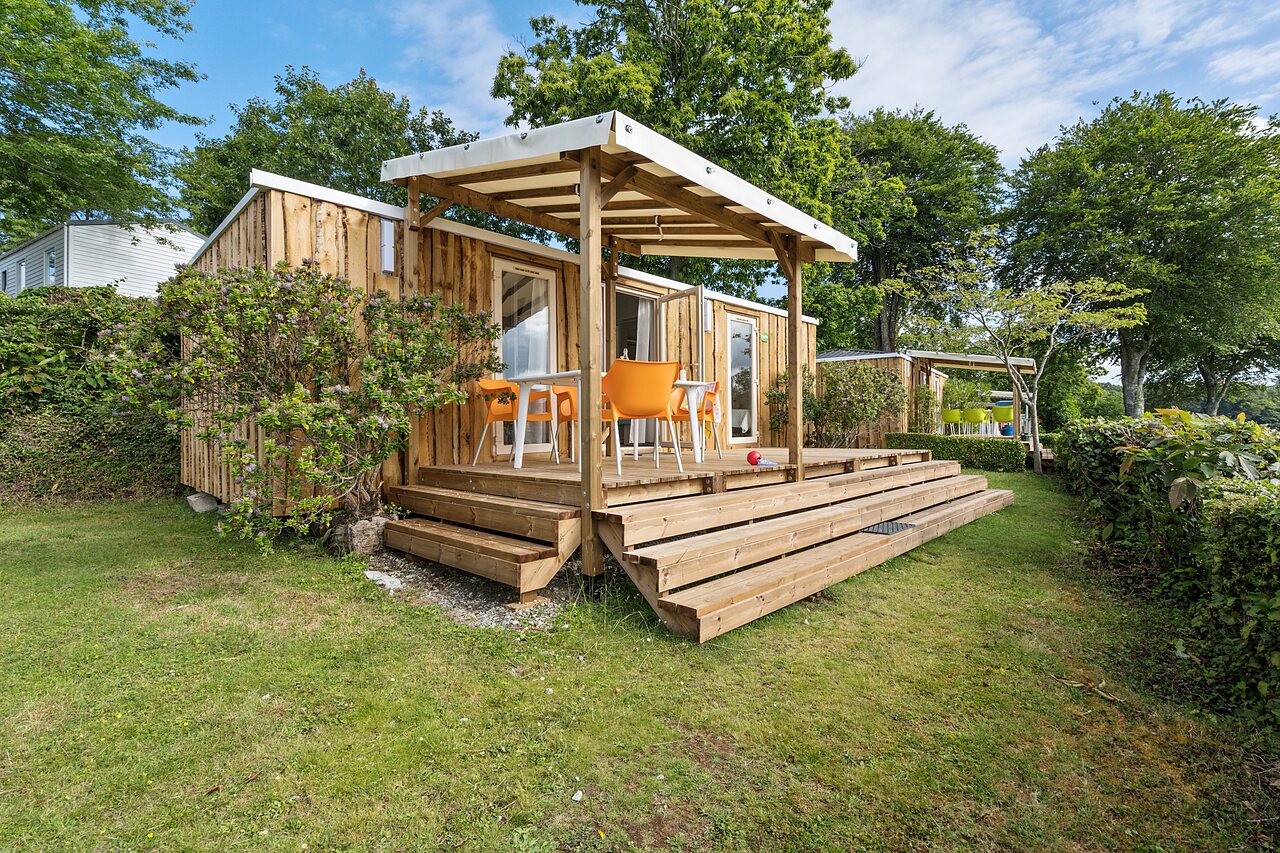 Mobil-home avec terrasse couverte au CAPFUN Saint Laurent, LA FORET FOUESNANT.