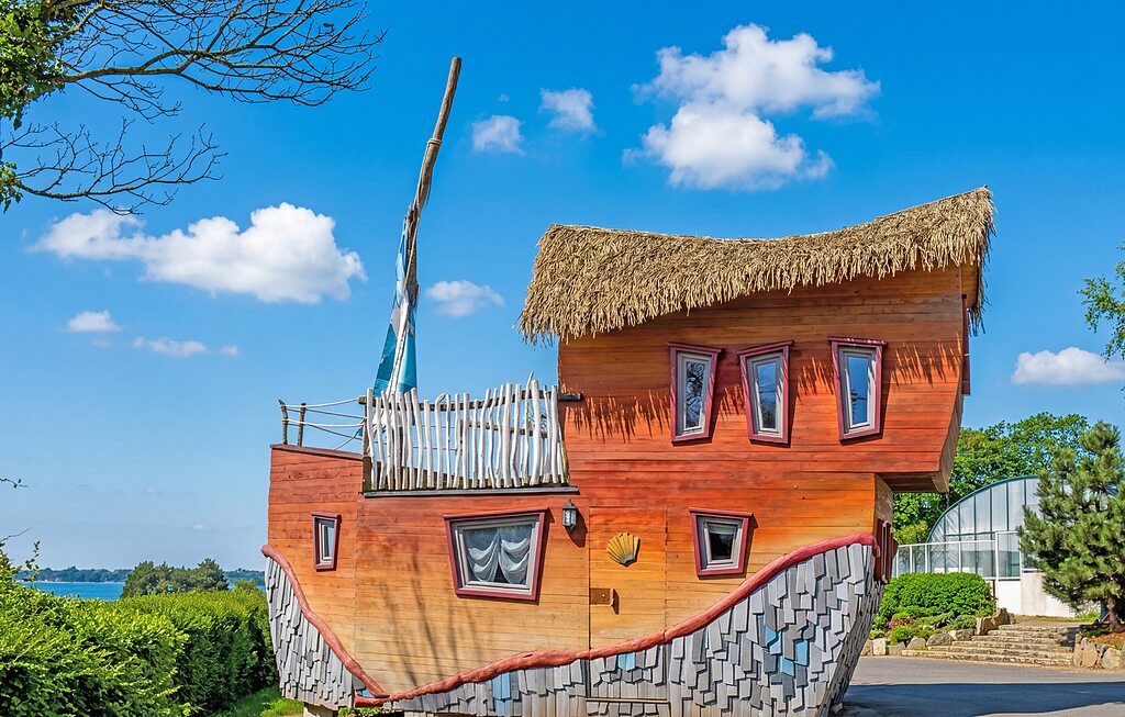 Saint Laurent : Maison de la Sir�ne, Camping Bretagne - 2