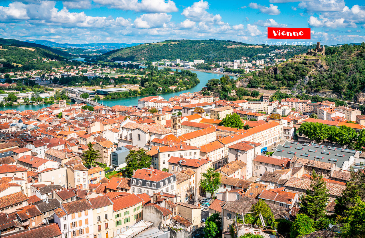 Vue panoramique de la ville de Vienne, Is�re, � visiter pr�s du camping.