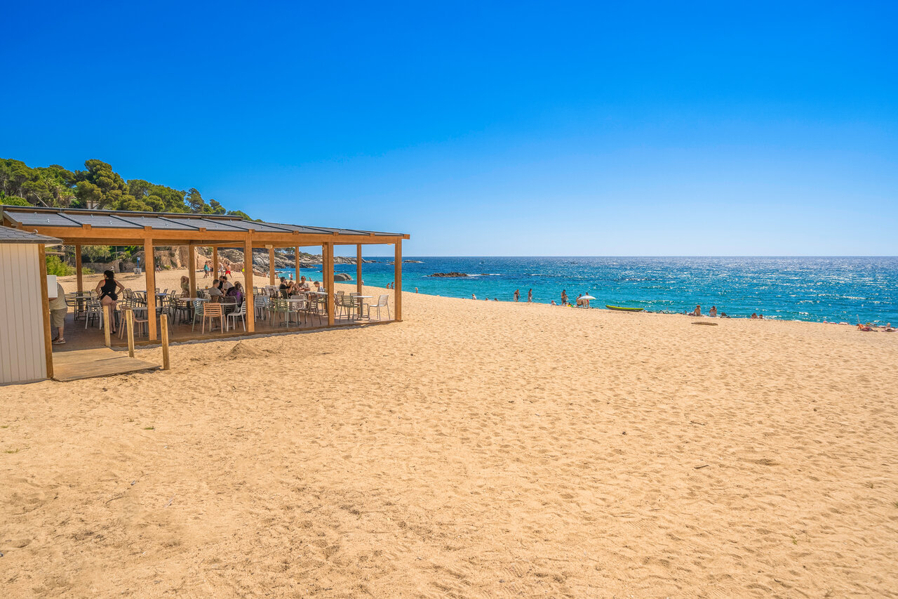 Plage, bar de plage au camping CAPFUN Treumal � Platja d'Aro (17).